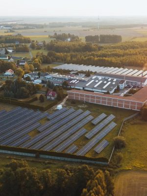 Solar energy installation on industrial rooftop